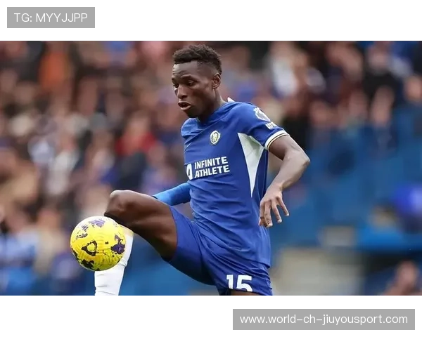 切尔西禁区配合训练更默契,引领蓝军攻防新时代 切尔西禁区配合训练更默契,引领蓝军攻防新时代