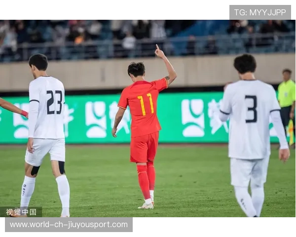 球员在国家队热身赛中完成精彩个人表演，热身赛算国家队进球吗